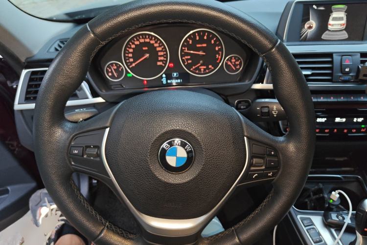 Used BMW 3 Series 2016 320Li Luxury Design Package
