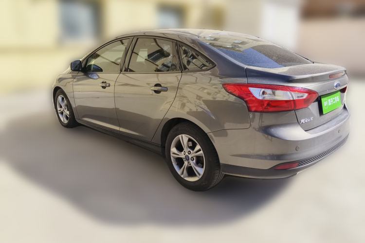 Used Ford Focus 2012 Sedan 1.6L Automatic Fashion Edition