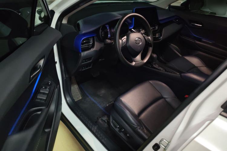 Used Toyota C-HR 2022 2.0L Leading Edition Driver Seat