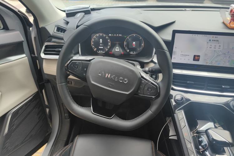 Used Lynk & Co 06 EM-P 2023 1.5T Remix PHEV Pro
