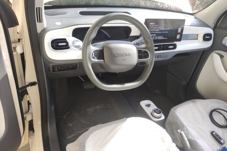 Used Geely Galaxy Panda 2025 210 km – Yuanqi Bear