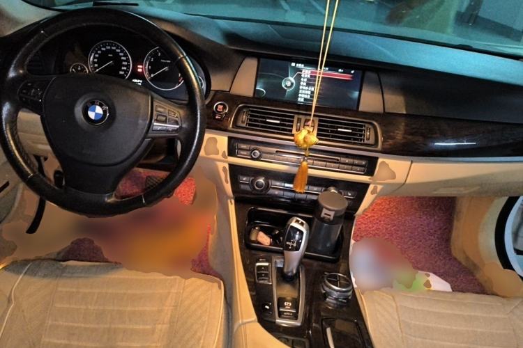 Used BMW 5 Series 2013 525Li Luxury Model
