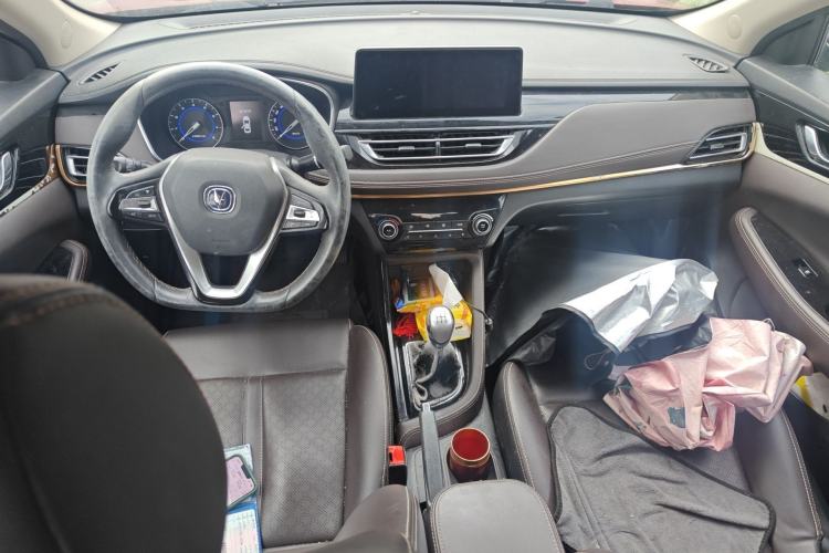 Used CHANGAN Eado DT 2018 1.6L Manual Luxury Model Center Console