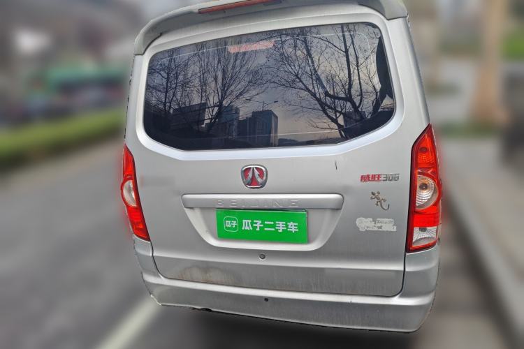 Used BAIC Weiwang 306 2011 1.3L Comfort version 7 seats Trunk
