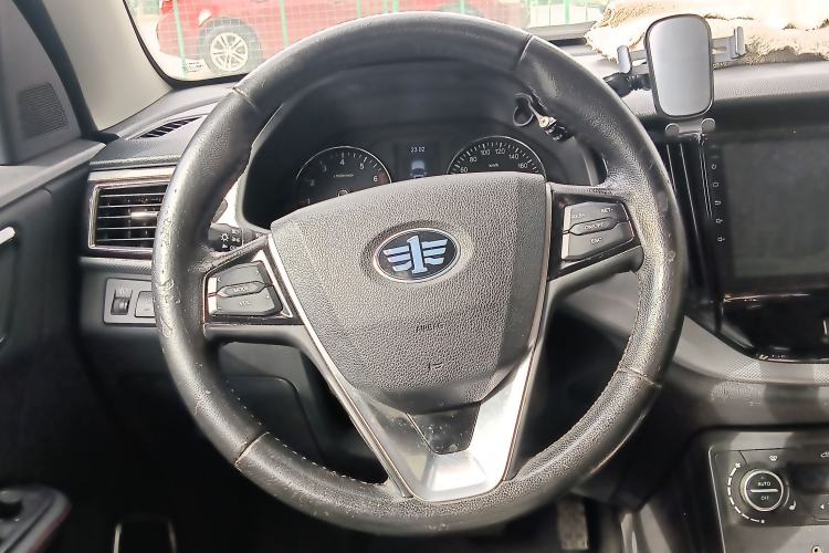 Used FAW Senya R7 2017 1.6L Automatic Prestige Model
