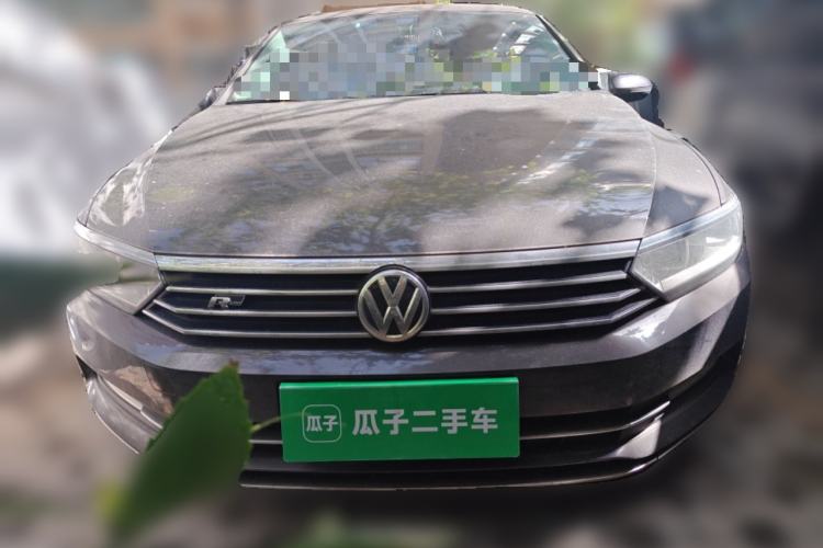 Used Volkswagen Magotan 2017 330TSI DSG Luxury Model Front