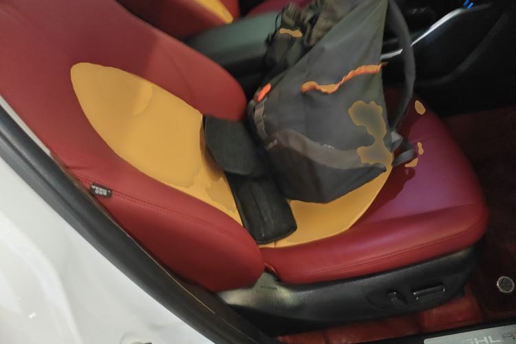 Used Toyota Highlander 2022 Dual-Engine 2.5L Four-Wheel Drive Prestige Version 7 Seats Right Front Seat