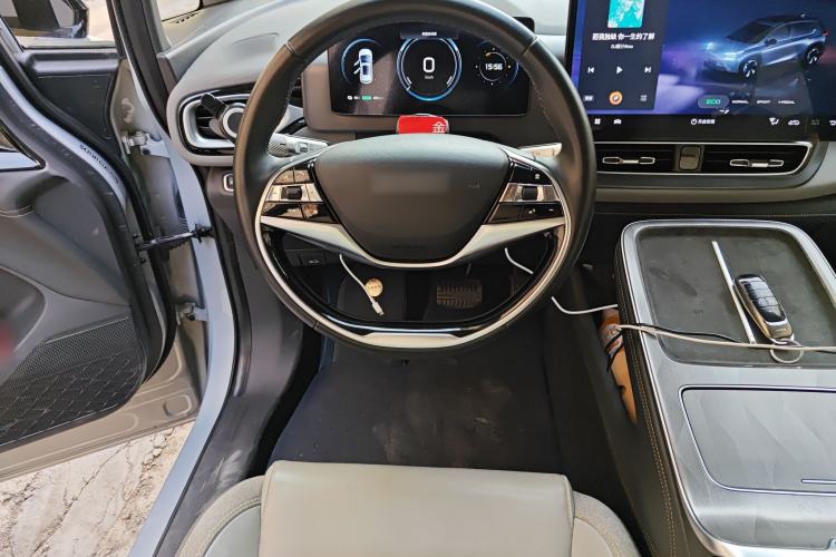 Used AION V 2024 Plus 70 Tech Edition Lithium Iron Phosphate
