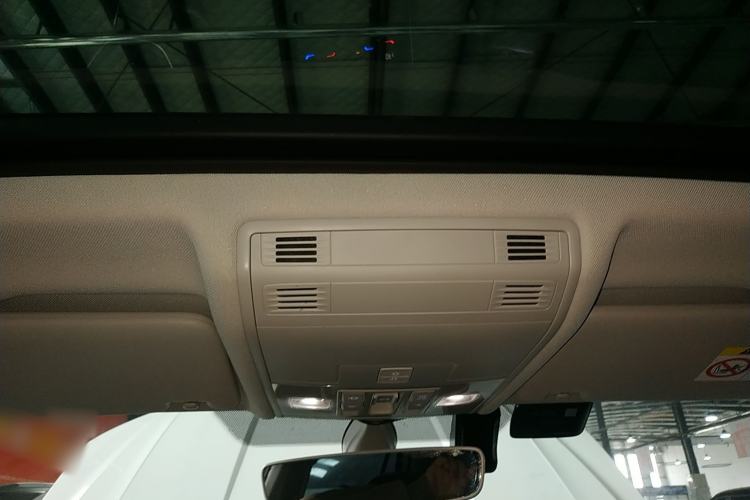 Used Volkswagen Tayron 2022 280TSI Two-Wheel Drive Luxury Smart Connectivity Version Headliner