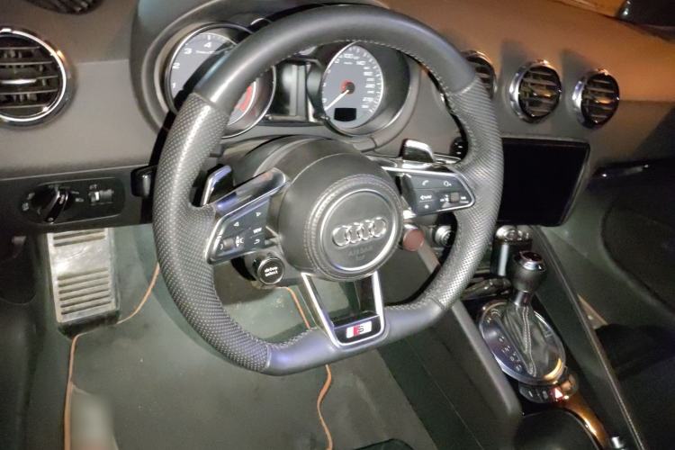 Used Audi TTS 2011 TTS Coupe 2.0TFSI quattro Steering Wheel