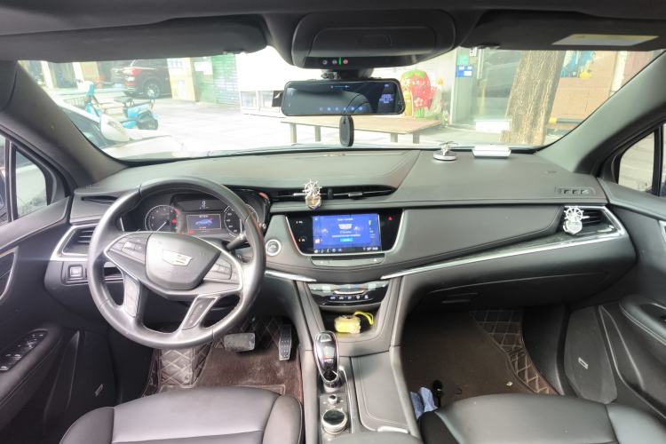 Used Cadillac XT5 2022 2.0T Two-Wheel Drive Luxury Version
