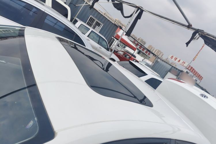 Used Volkswagen Sagitar 2017 230TSI Automatic Comfort Version Roof