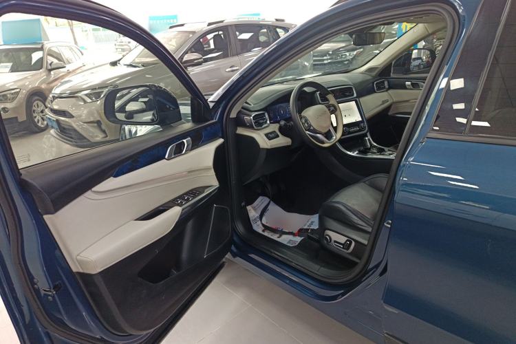 Used Lynk & Co 01 2017 2.0T Two-Wheel Drive Zhaopu Version
