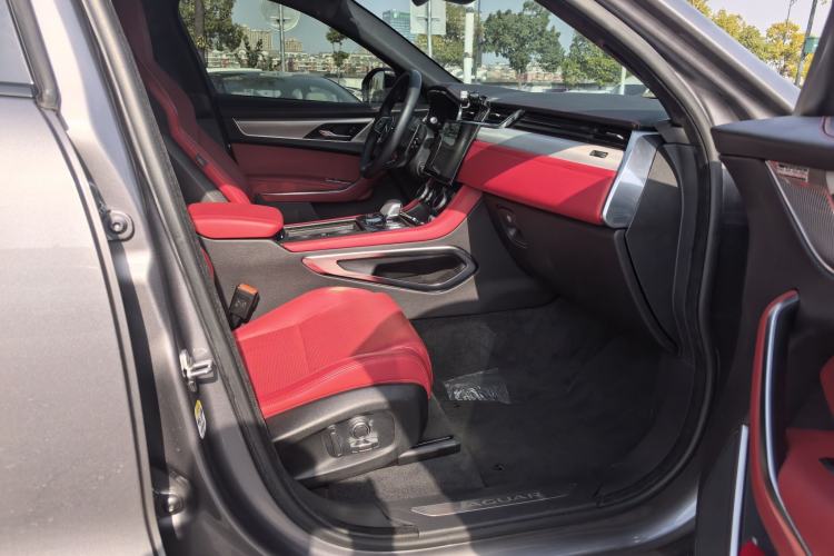 Used Jaguar F-PACE 2024 P250 R-Dynamic SE