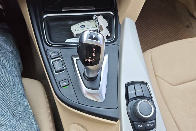 Used BMW 3 Series 2015 320Li Luxury Edition Fashion Model
