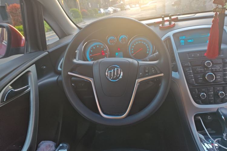 Used Buick GT 2012 GT 1.8L Automatic Fashionable Leather Edition