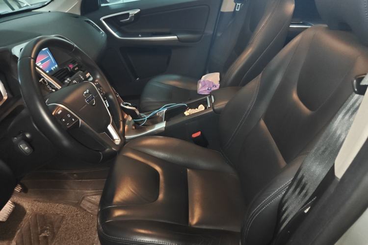 Used Volvo XC60 2017 T5 AWD Smart Upgrade Model