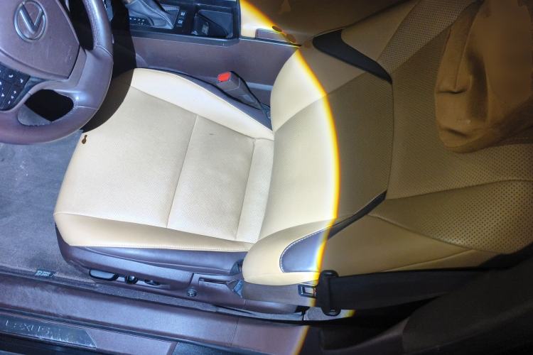 Used Lexus ES 2018 300h Premier Edition China V Standard
