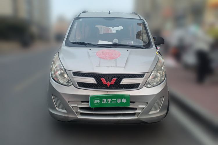 Used Wuling Rongguang V 2016 1.5L Practical Version Front