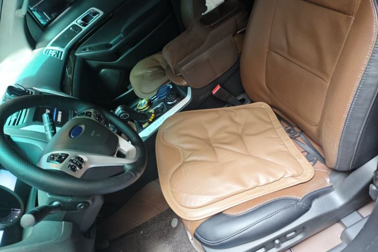 Used Ford Explorer 2013 3.5L Deluxe Model