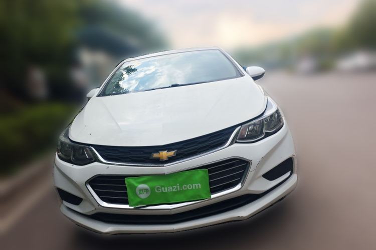 Used Chevrolet Cruze 2017 1.5L Automatic Pioneer Sunroof Edition
