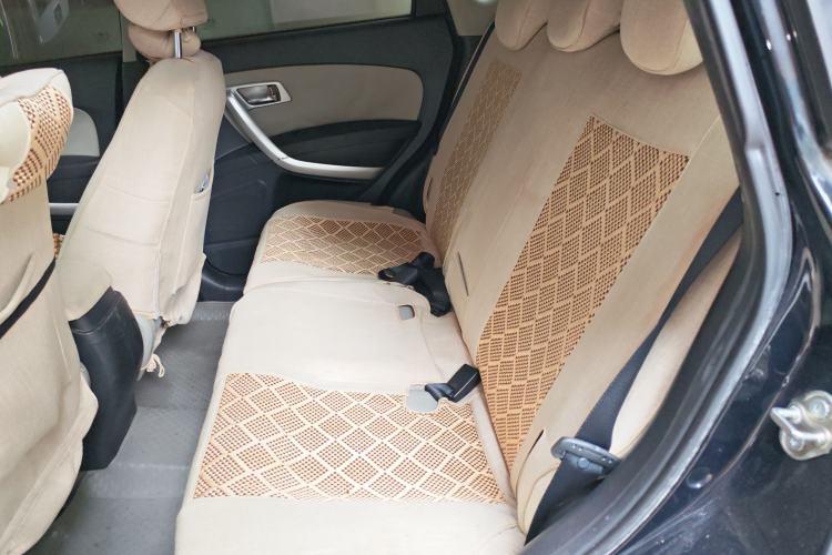 Used Bestune X80 2013 2.0L automatic comfort version