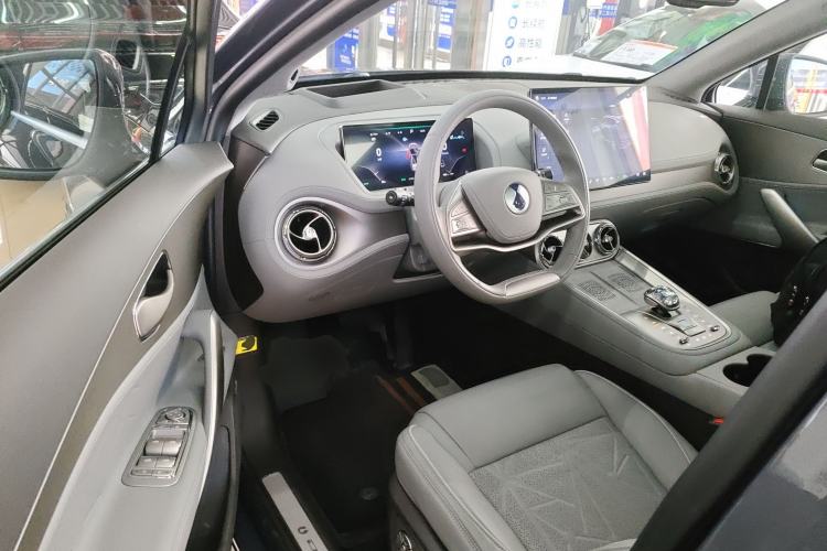 Used Denza N8 2023 Four-Wheel Drive Ultra-Hybrid Flagship Six-Seater Version