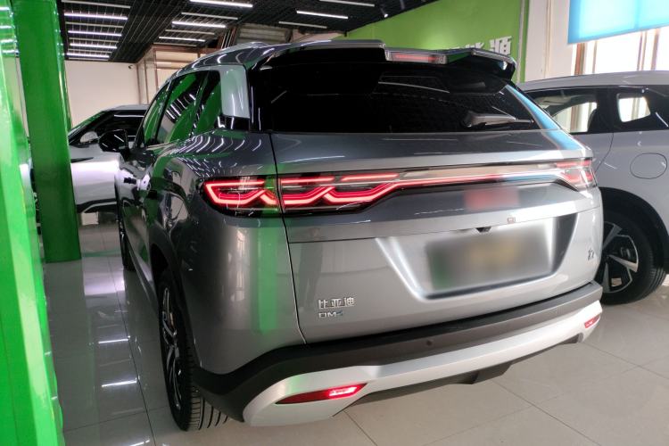 Used BYD Song L DM-i 2024 112 km Leading Edition Rear Left 45 Deg