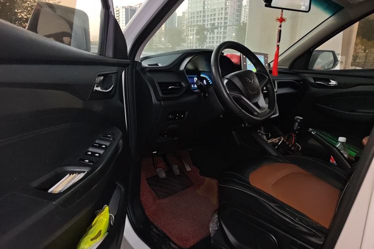 Used Wuling Hongguang S3 2019 1.5T Manual Comfort Edition China VI Standard