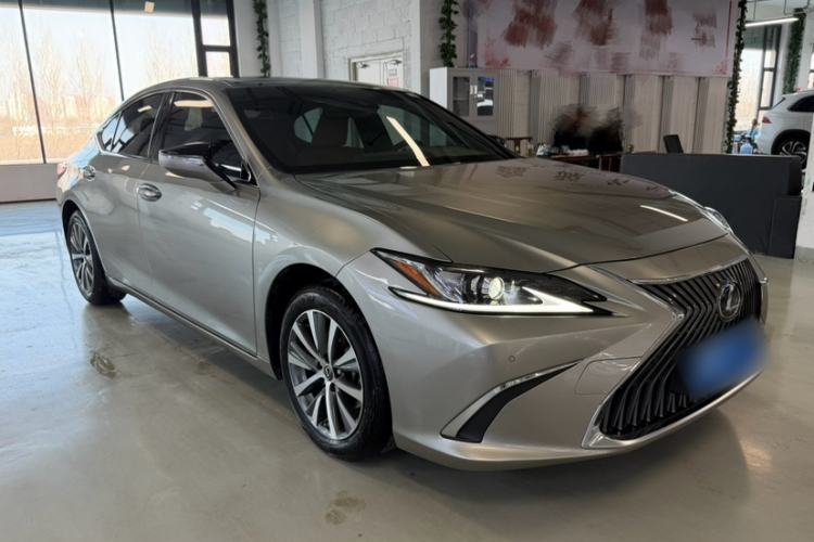 Used Lexus ES 2020 200 Excellence Edition