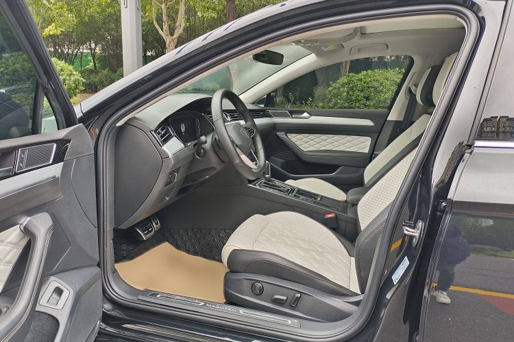 Used Volkswagen Magotan 2023 2 Million Units Commemorative Edition 330TSI DSG Luxury Version