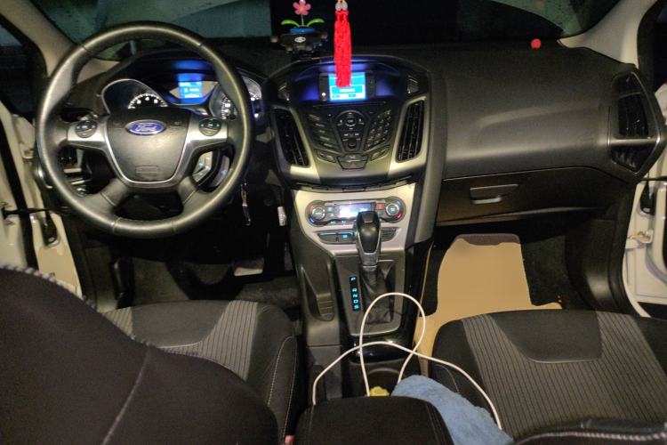 Used Ford Focus 2012 Sedan 1.6L Automatic Fashion Edition