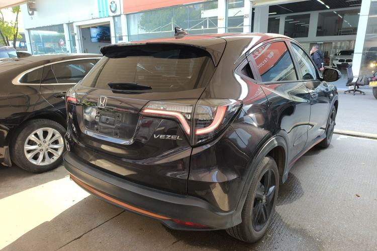 Used Honda Vezel 2022 1.5L CVT Phantom Night Pioneer Edition

