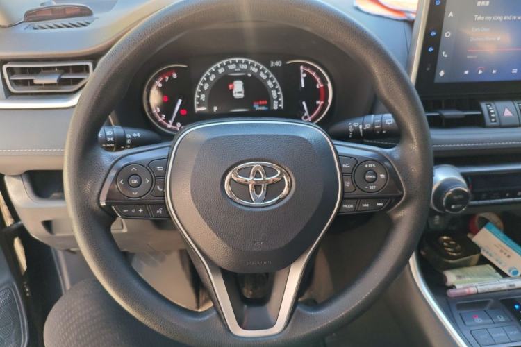 Used Toyota RAV4 2022 2.0L CVT Two-Wheel Drive Fashion Edition
