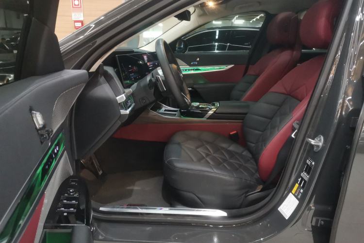 Used BMW i7 2023 eDrive50L Leading M Sport Package
