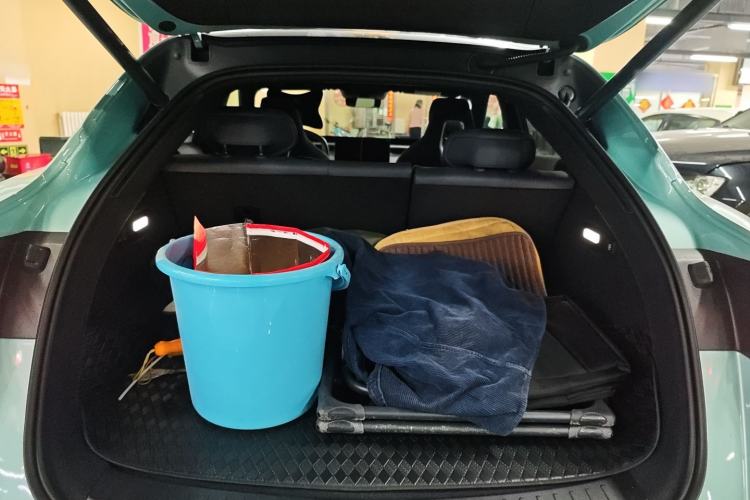 Used Xiaomi Auto YU7 2025 Ultra-Long Range Rear-Wheel Drive Version
