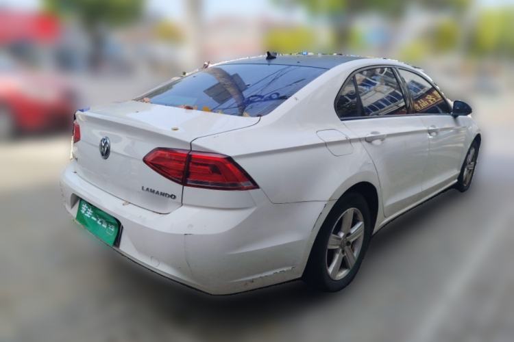 Used Volkswagen Lamando 2015 230TSI DSG Fashion Edition Rear Right 45 Deg