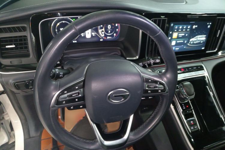 Used GAC Trumpchi M8 2021 Master Series 390T Prestige Edition Steering Wheel