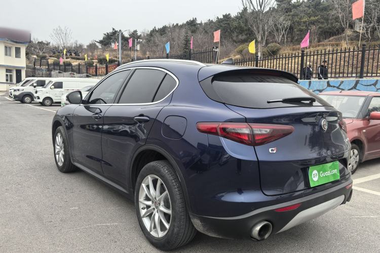 Used Alfa Romeo Stelvio 2017 2.0T 200HP Luxury Edition
