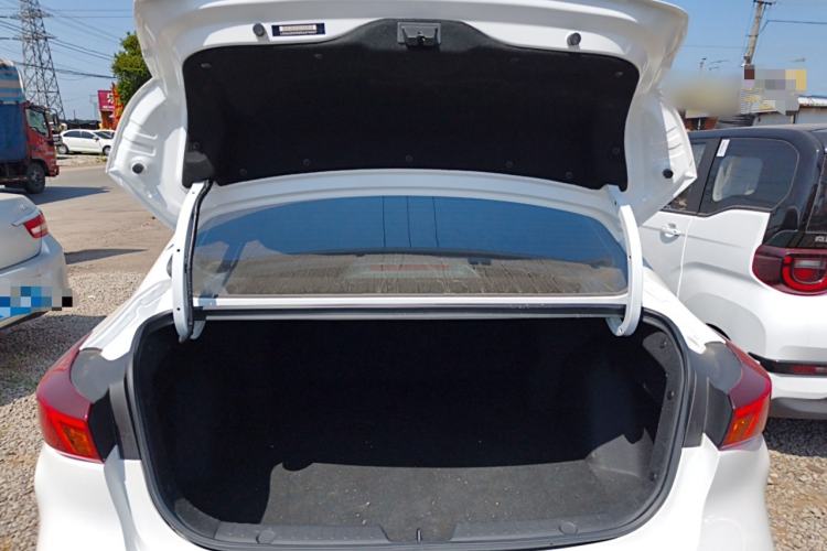 Used CHANGAN Eado 2024 PLUS Blue Whale NE 1.4T GDI DCT High-Energy Edition Trunk