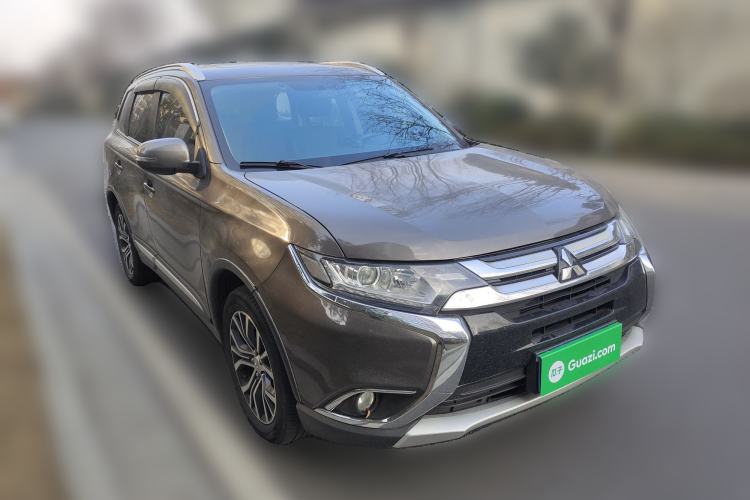 Used Mitsubishi Outlander 2017 2.0L Two-Wheel Drive Glory Edition 5 Seats