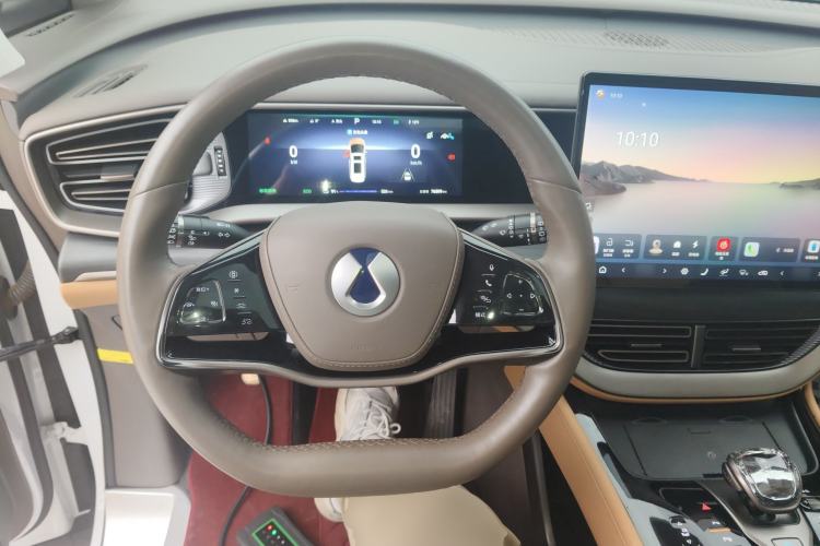 Used Denza D9 2022 EV 600 Four-Wheel Drive Flagship Model
