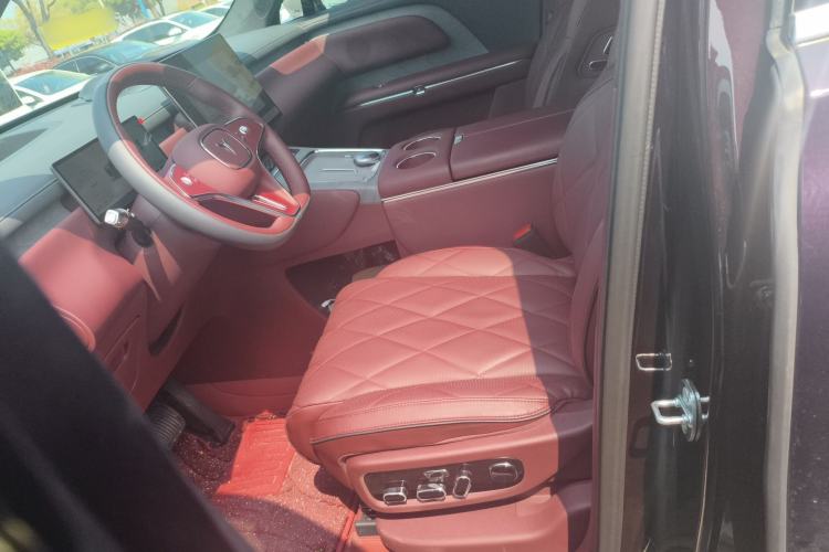 Used VOYAH Titan 2026 Model Max+ Left Front Seat