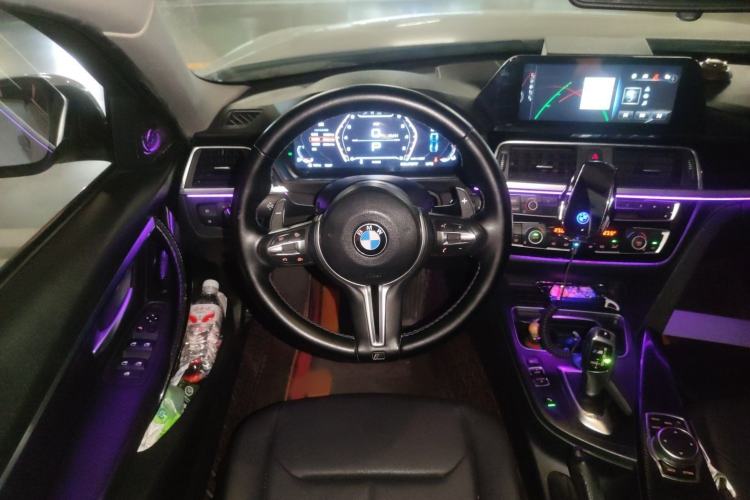 Used BMW 3 Series 2016 320Li Ambition Model
