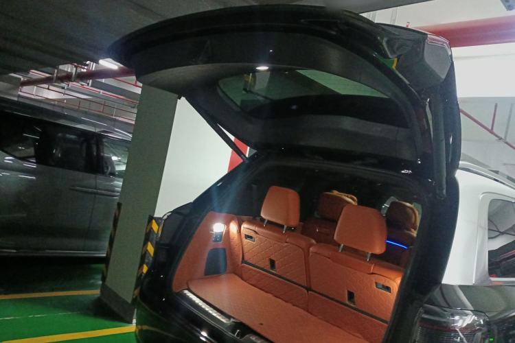 Used Hima AITO M9 2024 Range-Extended Max Edition 52 kWh 6-Seater Version
