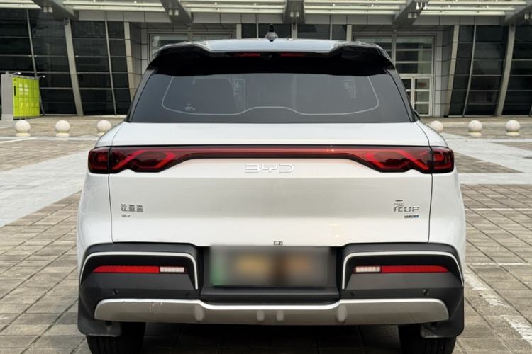 Used BYD Yuan UP 2025 Intelligent Driving Version 401 KM Dynamic Edition Exterior 11