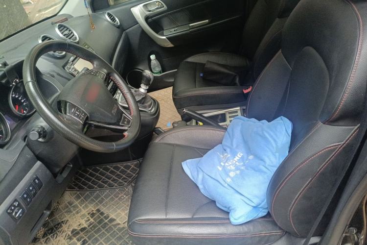 Used Haval H6 2015 Upgraded Model 1.5T Manual Two-Wheel Drive Elite Version