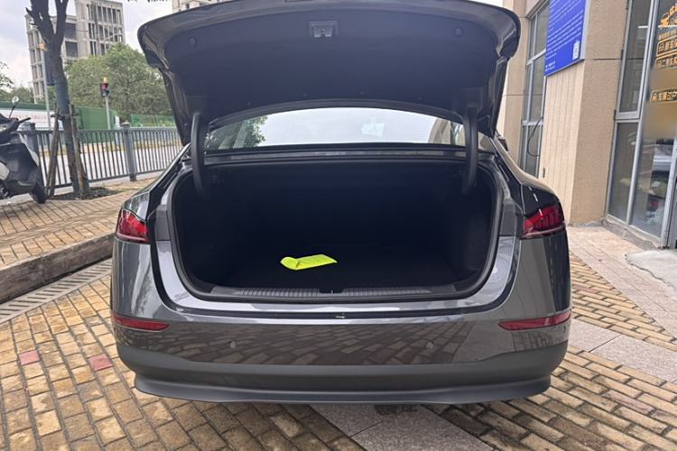 Used Roewe D7 2025 DMH 125km World Champion Edition
