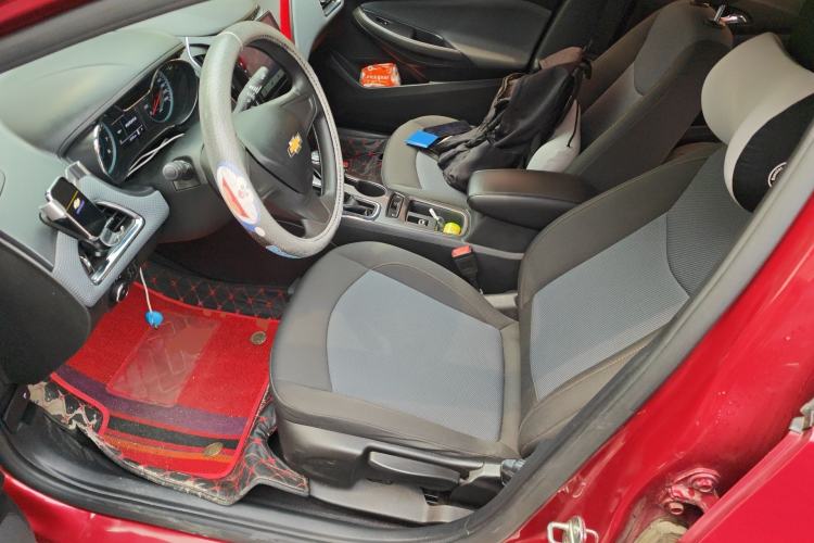 Used Chevrolet Cruze 2017 1.5L Automatic Pioneer Sunroof Edition
