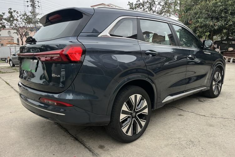 Used Landian E5 PLUS 2025 165 km Long-Range Version Pro 7-Seater
